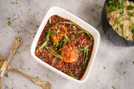 Vegetable Dimsums In Hot Garlic Sauce