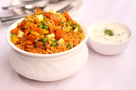 Sabj Dum Biryani With Raita Gravy Biryani's (Single Serving)