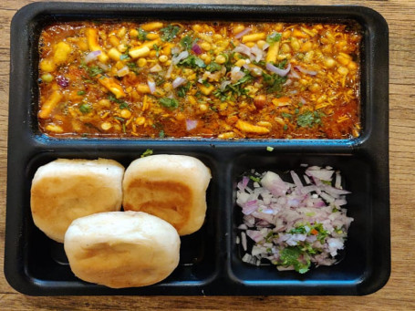 Bombay Special Misal Pav