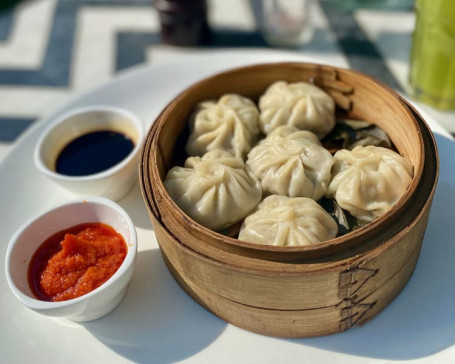 Chicken Momos (6 Pcs) [6 Pieces]