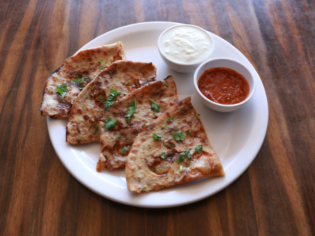 Butter Pyaaz Paratha