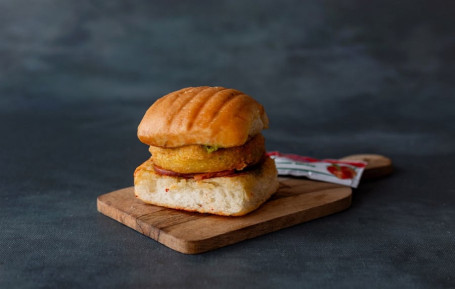 Mumbai Central Vada Pav