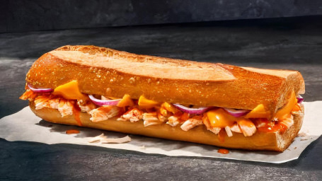 Nieuw Smoky Buffalo Chicken Melt