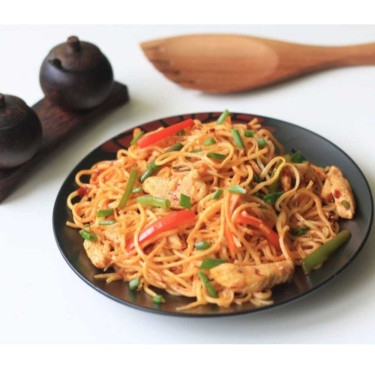 Chicken Chowmein (450Ml)