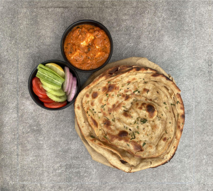 Lachha Paratha With Paneer Makhani