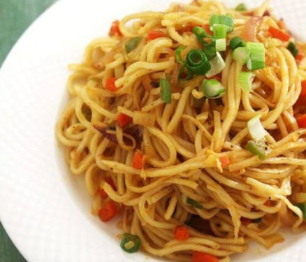 Desi Veg Chow Mein