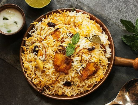 Dum Chicken Tikka Biryani(4 Pcs 800 Gms)