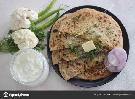 Aloo Govi Pyaz Paratha (1Pc Curd Picke)