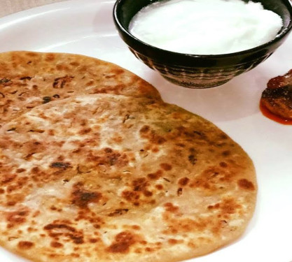 Piyaz Paratha (Desi Ghee)