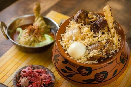 Dum Mutton Biryani With Egg 2 Pcs Bone 800 Gms