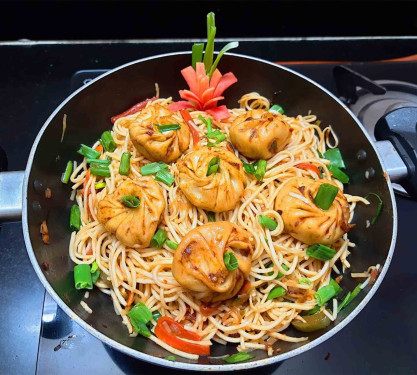 Veg Momos Chowmein [Full]