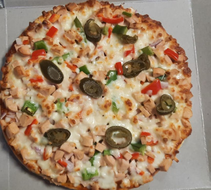 Indie Chicken Tikka Pizza