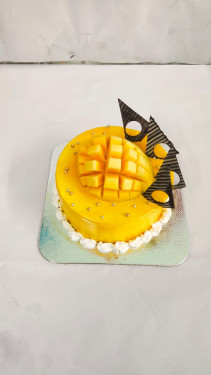 Tempting Mango Cake