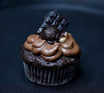 Chocolate Cupcake (Eggless)