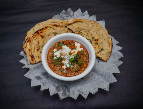 Haandi Paneer With 2 Pc Lachcha Paratha Raita