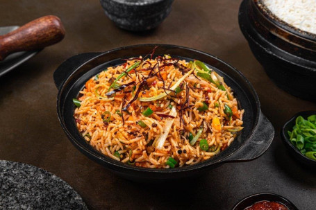 Schezwan Fried Rice Veg [Serves 1-2] [No Msg]