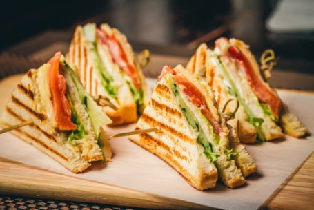 Grilled Veg Sandwich (2 Pcs)