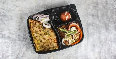 Aloo Kulcha(2Pcs)+Dilli Chola+(Free Gulab Jamun)