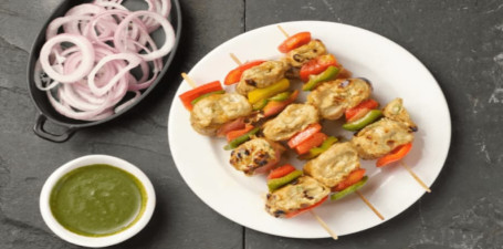 Soya Chaap Malai And Paneer Momos