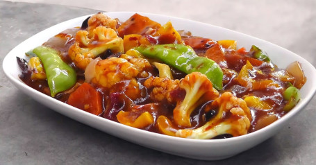 Shreded Vegetables In Schezwan Sauce