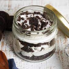 Eggless Oreo Chocolate Jar Cake