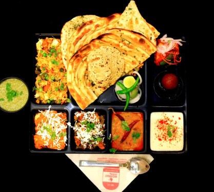 Superdeluxe Vegetarische Thali