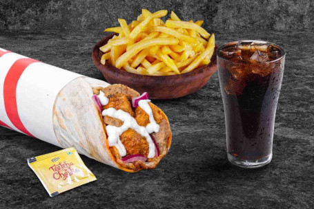 (Voor 1 Portie) Bhuna Chicken Overload Wrap Fries Thums Up Meal