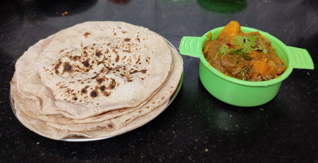 4 Tawa Roti With Aloo Gravy Sabzi