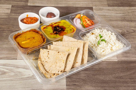 Punjabi Paneer Thali