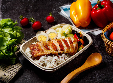 Měi Tuǐ Zǐ Zǐ Xiè Jī Yàn Yán Xuǎn Xī Shì Chicken Thigh Bento