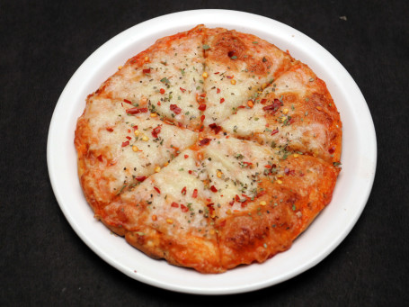 Margarita Pizza (Medium) 6