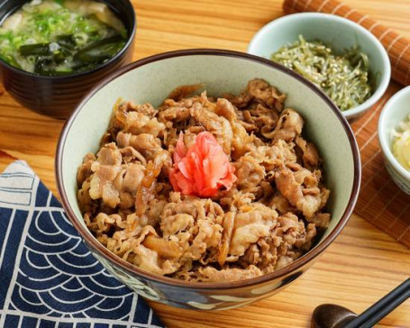 力士蠻牛丼