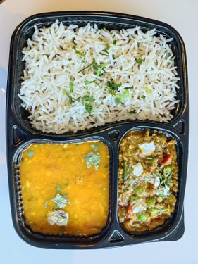 Mini Punjabi Thali (1 Veg Sabji,2 Butter Roti,Dal Fry,Jeera Rice,Salad)