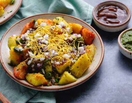 Fried Idli Chaat