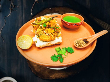 Thaska Vada (Multigrain) Pav