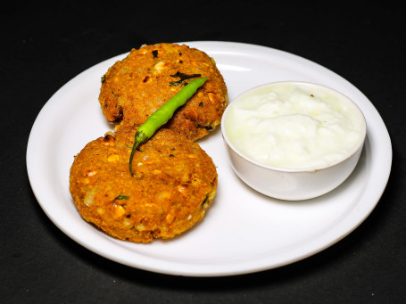 Sabudana Vada With Dahi (Curd)