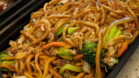 706. House Special Lo Mein