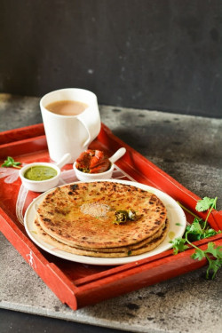 1 Gobhi Paratha Green Chatni