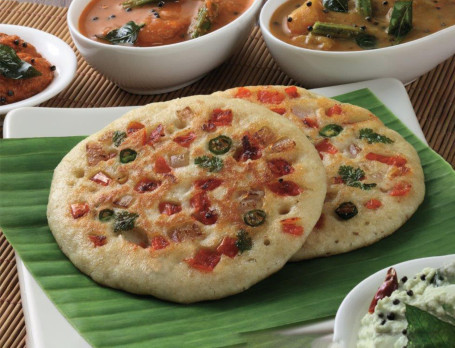 Onion Tomato Veg Uttapam