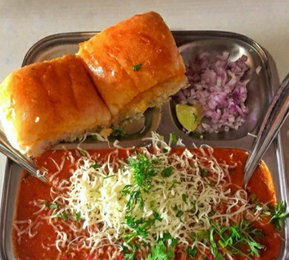 Special Cheese Butter Paneer Paav Bhaji