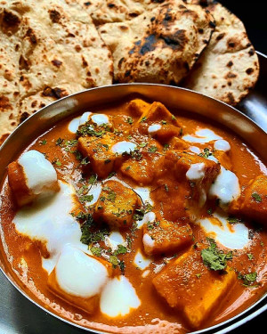 Paneer Masala With 4 Roti