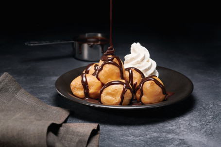 Profiteroles New Orleans