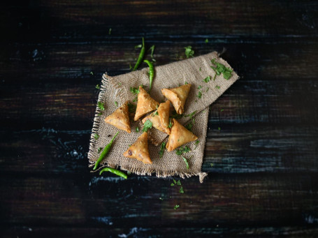 Samosa (Chana Dal, 6 Pcs.