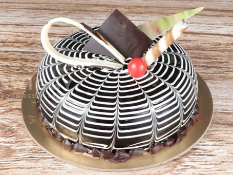 Chocolate Delight Pastry Cake