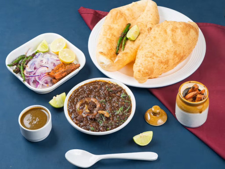 Chole Bhature [Jain Not Available]