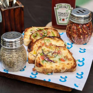 Cheese And Premium Garlic Bread