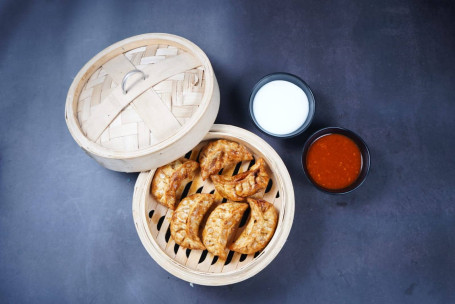 Tandoori Chicken Fried Momos(6 Pcs)