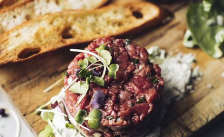 Tartare De Boeuf Classique Klassieke Rundvleestartaar