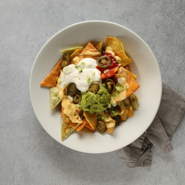 House Nachos To Share (V