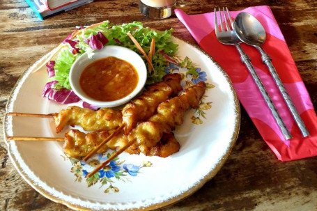 Chicken Satay (Four Skewers